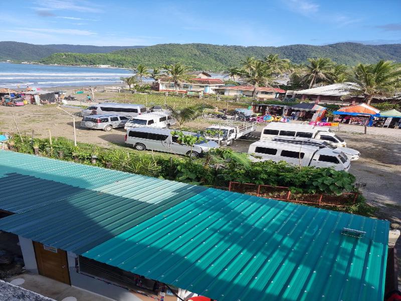 Pacific Waves Inn image