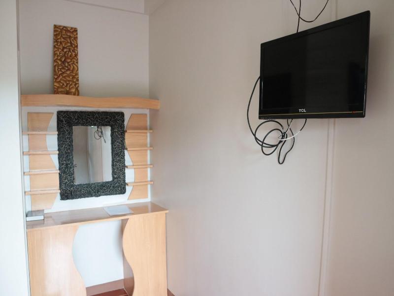 Pacific Waves Inn image