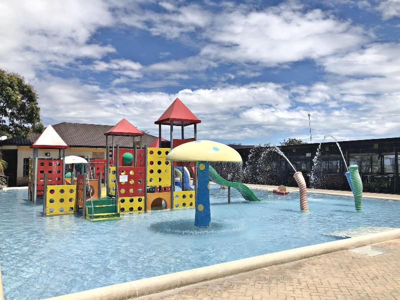 Sea Garden Resort Iloilo image