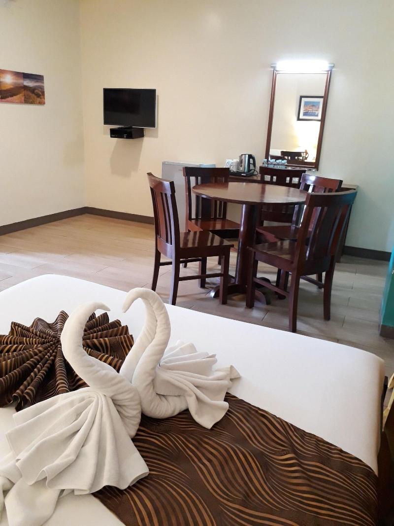 Sea Garden Resort Iloilo image