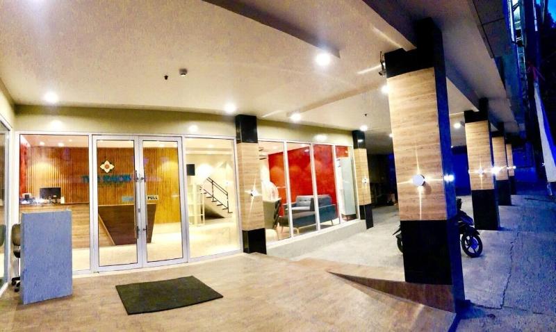 Two Seasons Executive Suites image