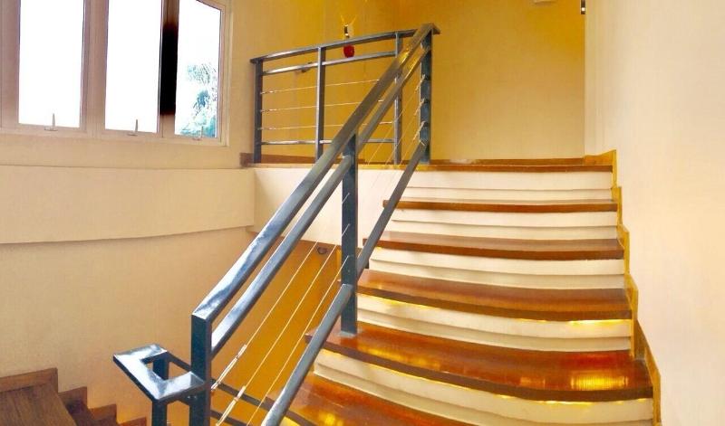 Two Seasons Executive Suites image