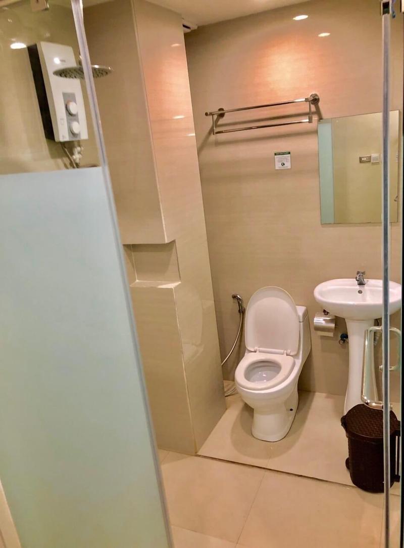 Two Seasons Executive Suites image