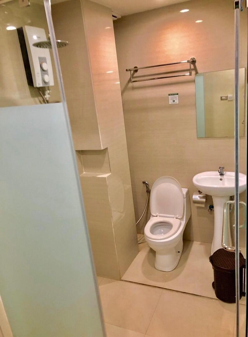 Two Seasons Executive Suites image
