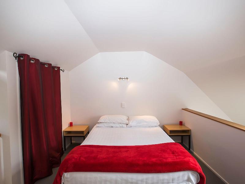 The Claremont Motels & Apartments image