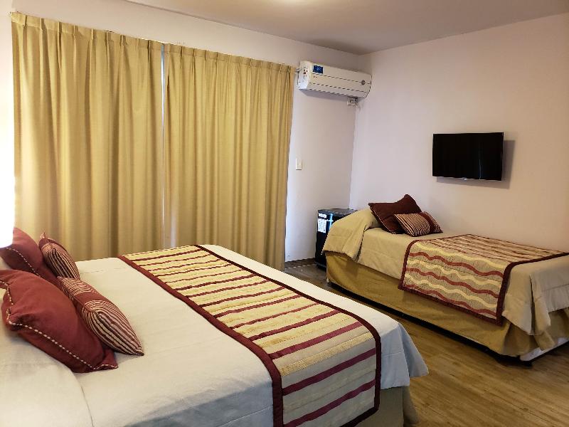 Continental Posadas Hotel image