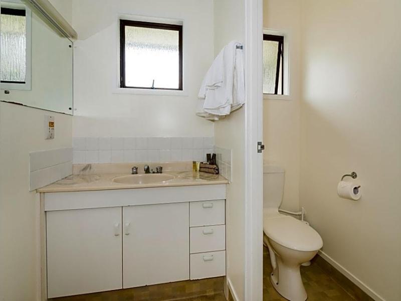 Takapuna International Motor Lodge image