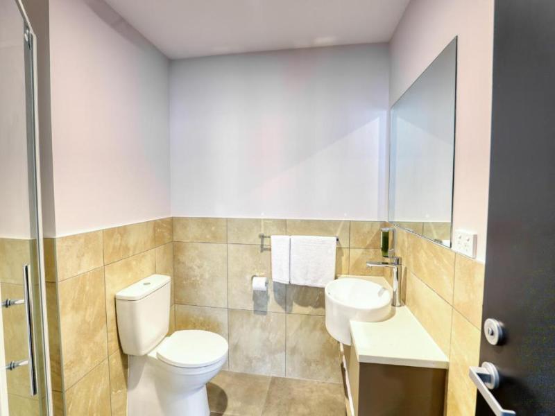 Marsden Suites Albany image