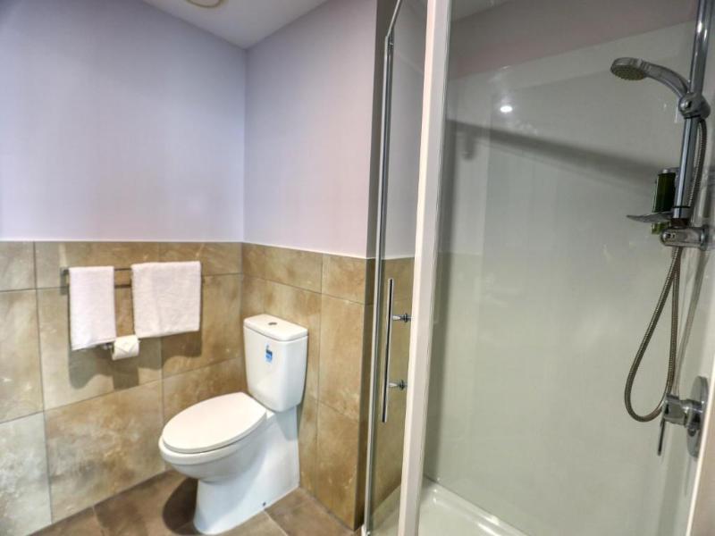 Marsden Suites Albany image