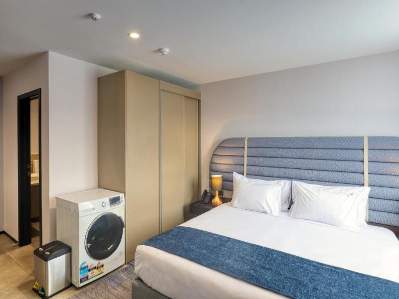 Marsden Suites Albany image