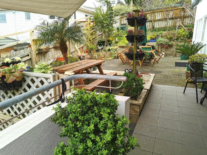 Lush & Co Auckland Bed & Breakfast image