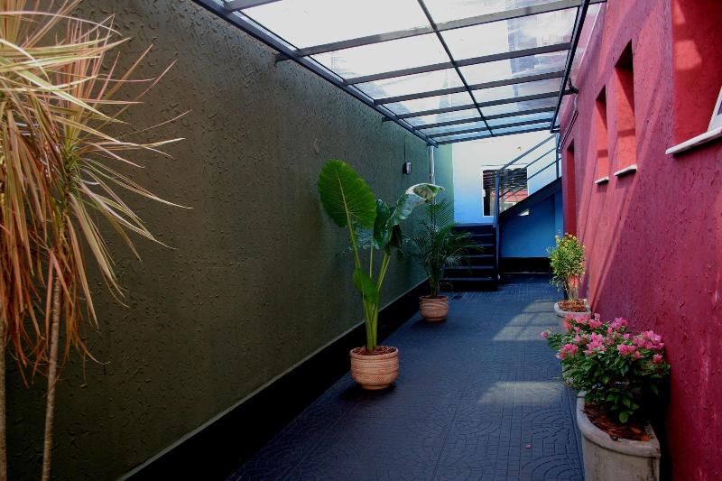 Viva Hostel Design image