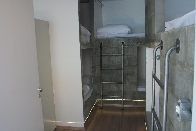 Viva Hostel Design image