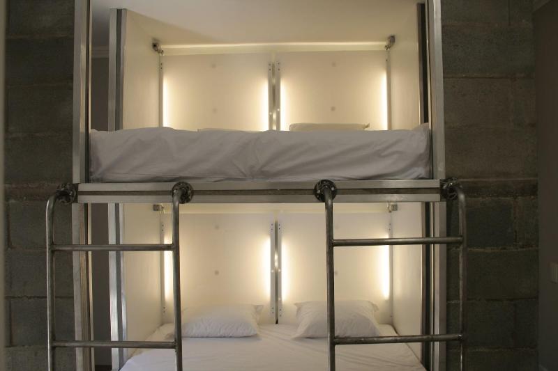 Viva Hostel Design image