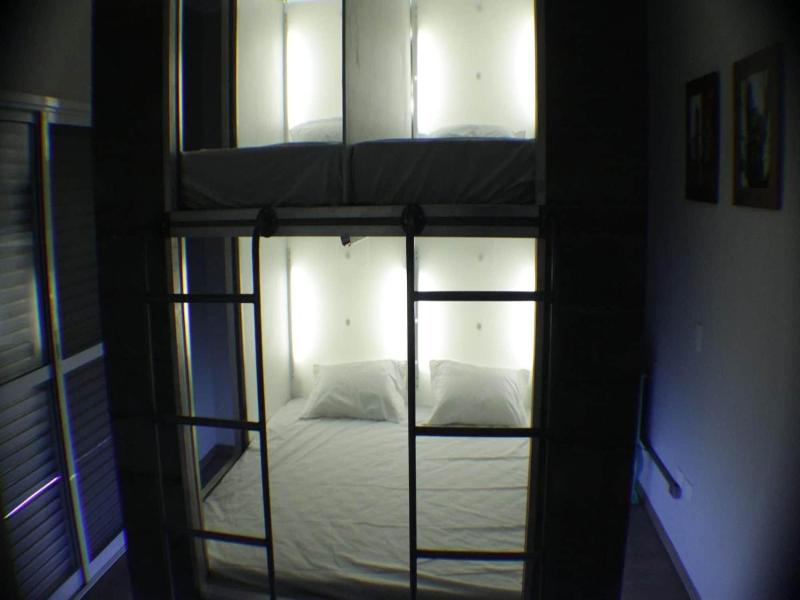 Viva Hostel Design image