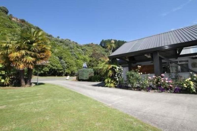 Amber Court Motel Whakatane — general view