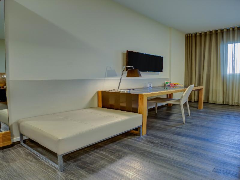 SINGLE SUPERIOR QUEEN BED — photo 7