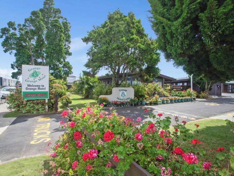 Grange Motel image
