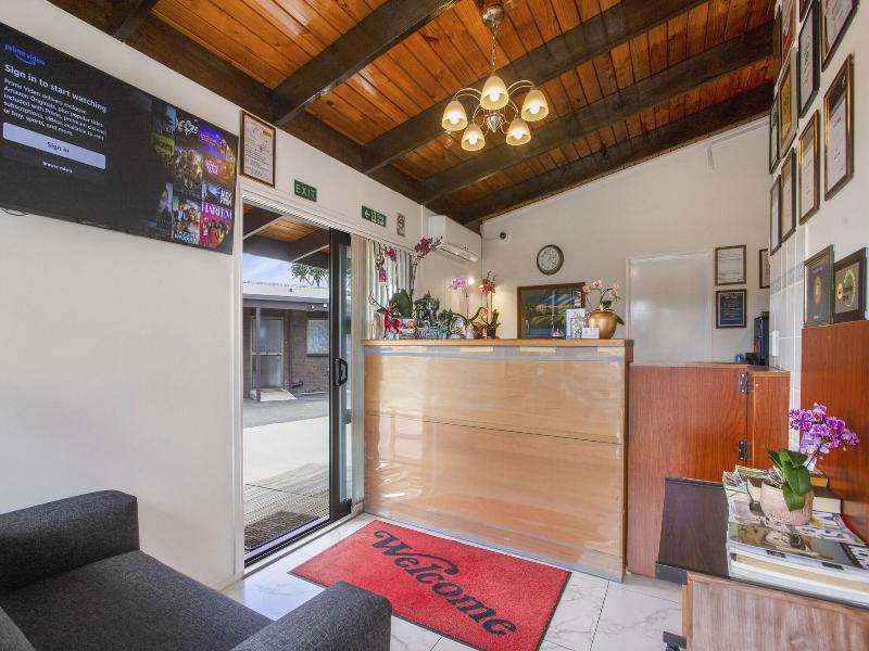 Grange Motel image