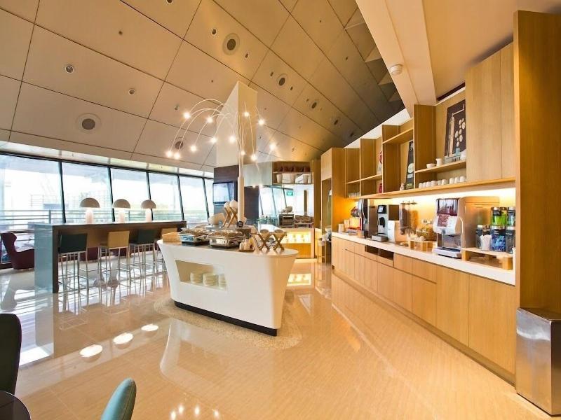 Ambassador Transit Lounge Singapore T2 image