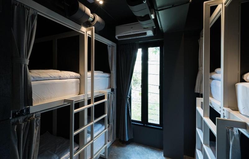 Issara By D Hostel image