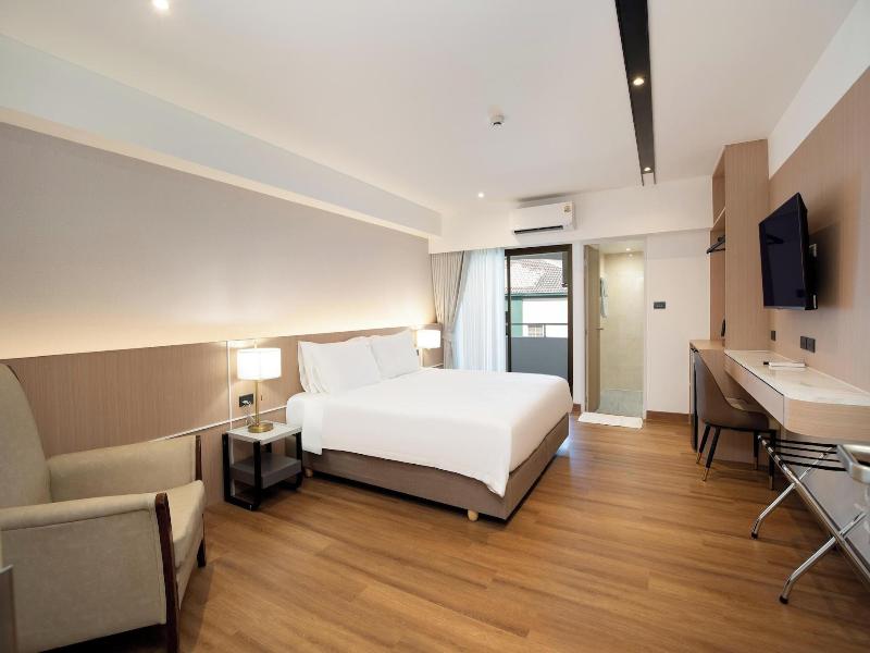 P-Park Hotel near Yanhee Hospital image