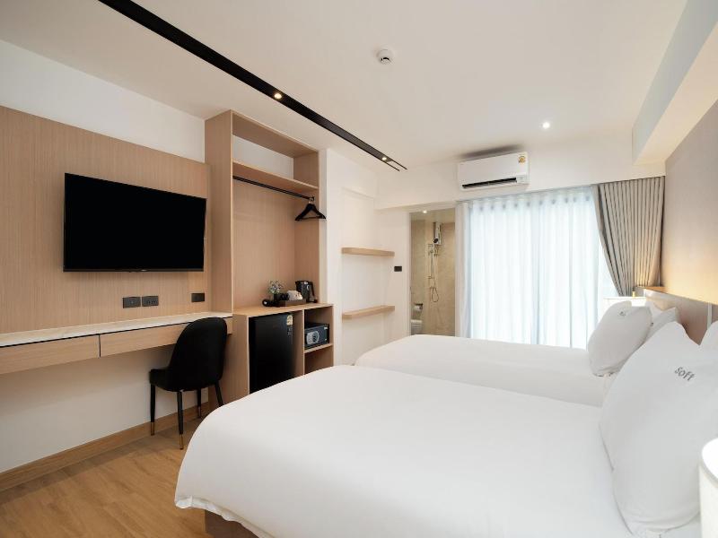 P-Park Hotel near Yanhee Hospital image