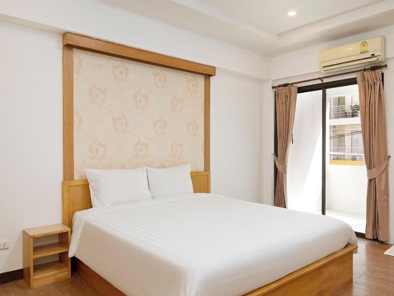 P-Park Hotel near Yanhee Hospital image