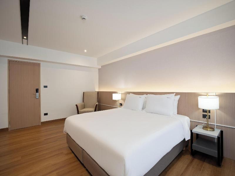 P-Park Hotel near Yanhee Hospital image