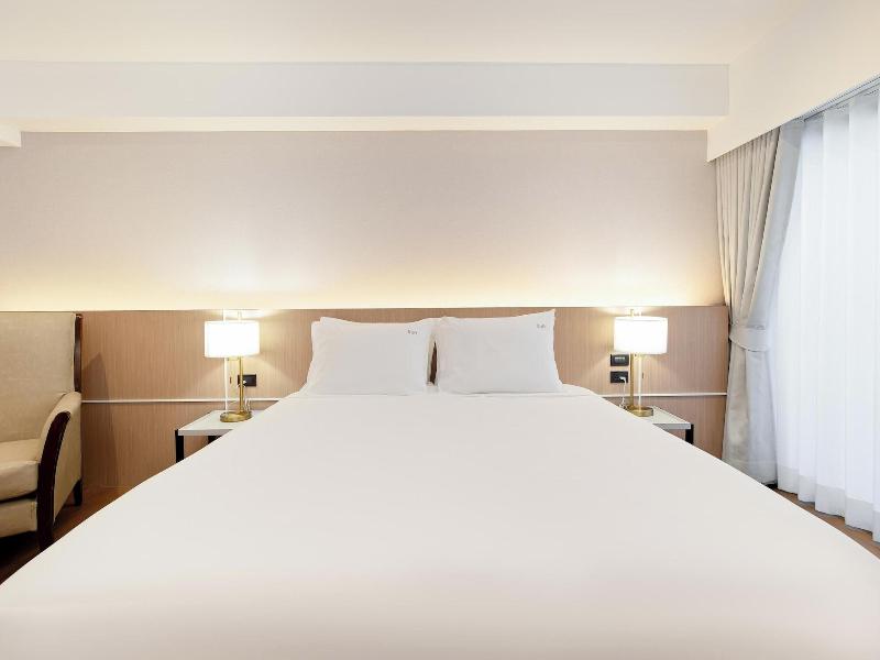 P-Park Hotel near Yanhee Hospital image