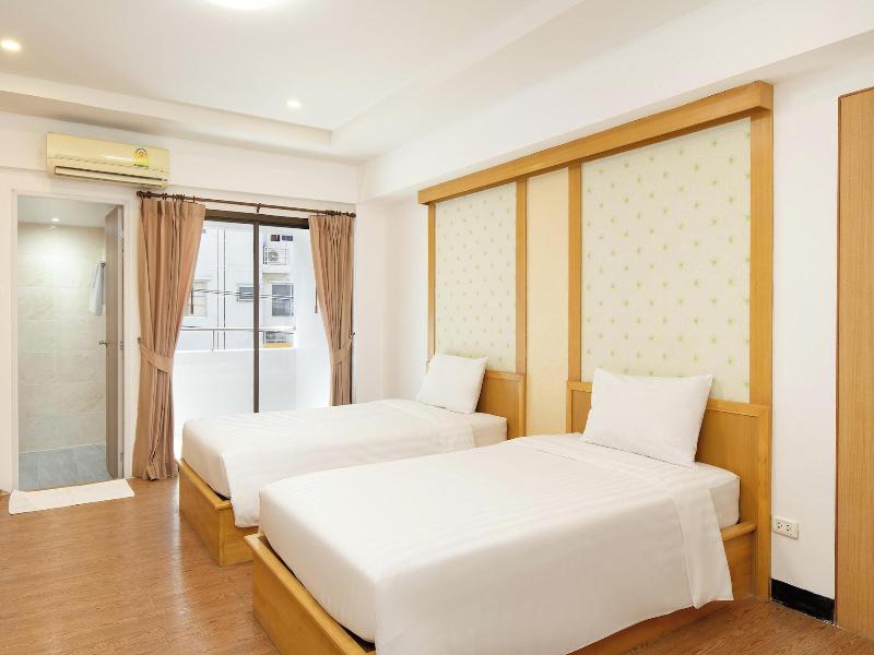 P-Park Hotel near Yanhee Hospital image