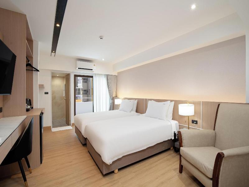 P-Park Hotel near Yanhee Hospital image