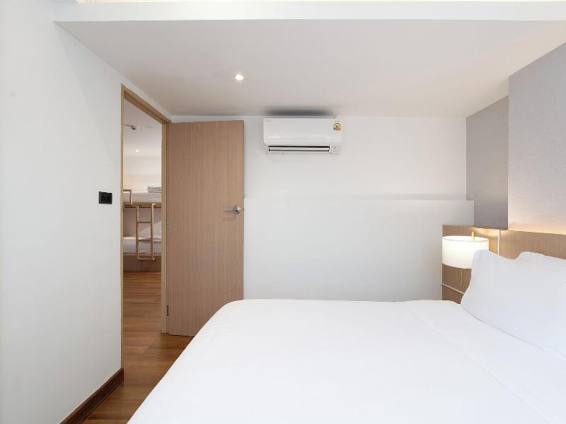 P-Park Hotel near Yanhee Hospital image