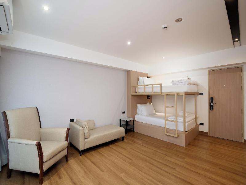 P-Park Hotel near Yanhee Hospital image