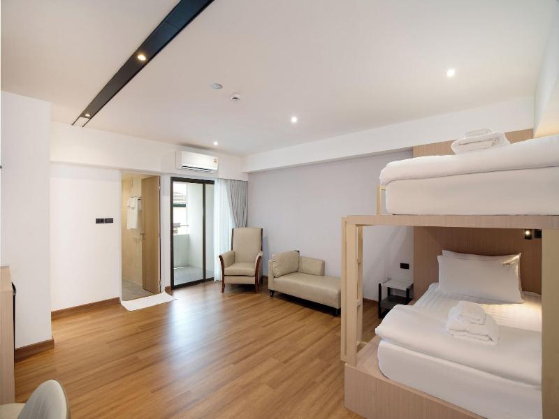 P-Park Hotel near Yanhee Hospital image