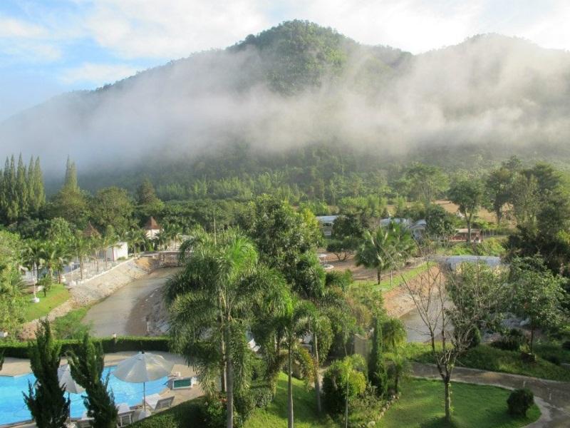 Baan Aom Kod Kun Kao