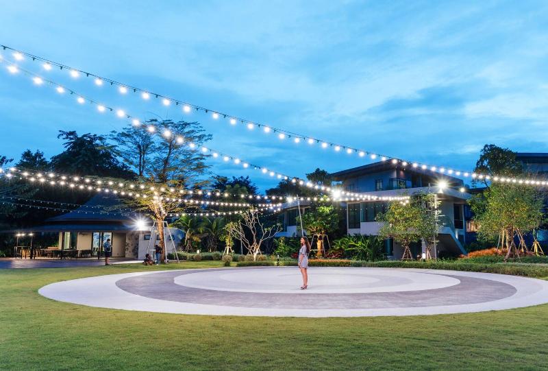 Na Tree Tara Riverside Resort image