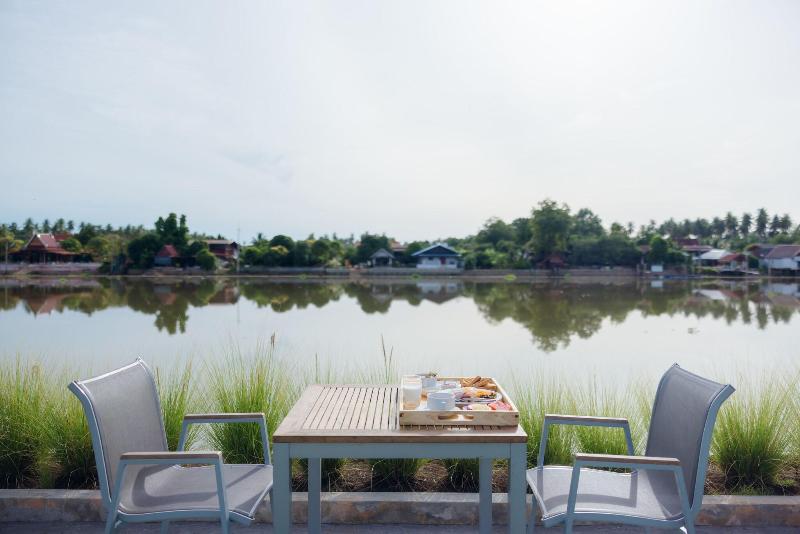 Na Tree Tara Riverside Resort image