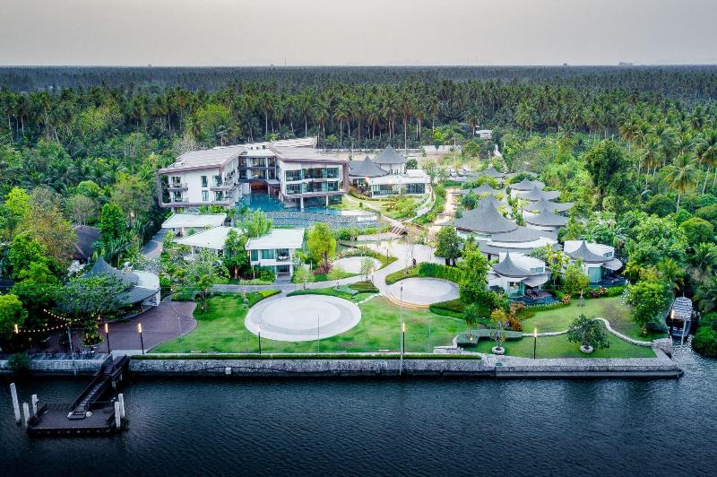 Na Tree Tara Riverside Resort image