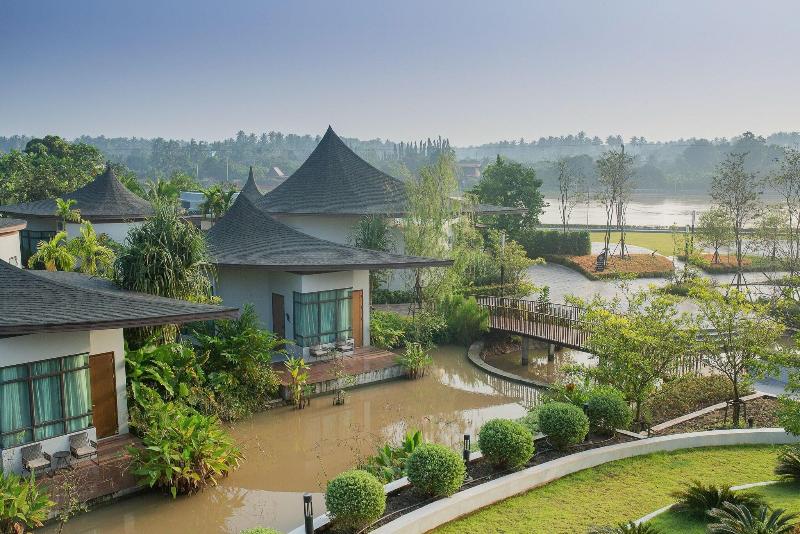 Na Tree Tara Riverside Resort image