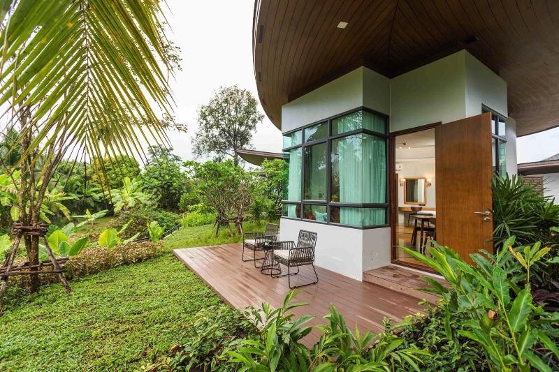 Na Tree Tara Riverside Resort image