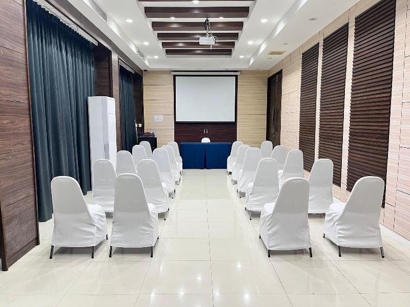 Laemchabang City Hotel image