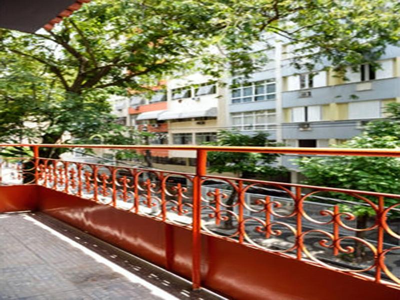 Icarai Suites image