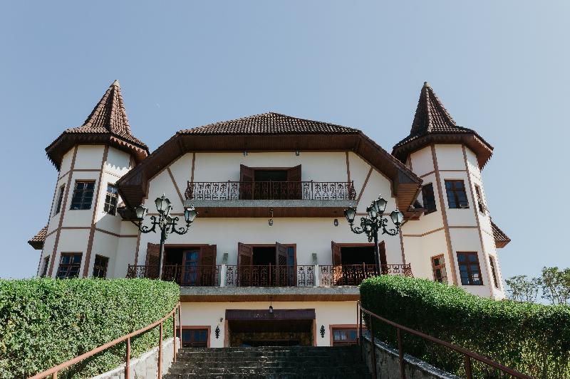 Chateau Palace Hotel image