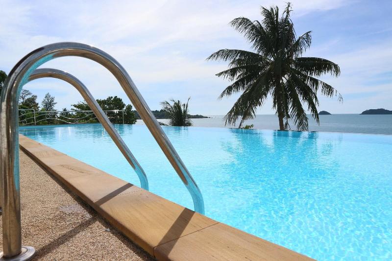 Mam Kai Bae Beach Resort image