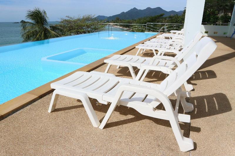 Mam Kai Bae Beach Resort image