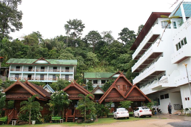 Mam Kai Bae Beach Resort image