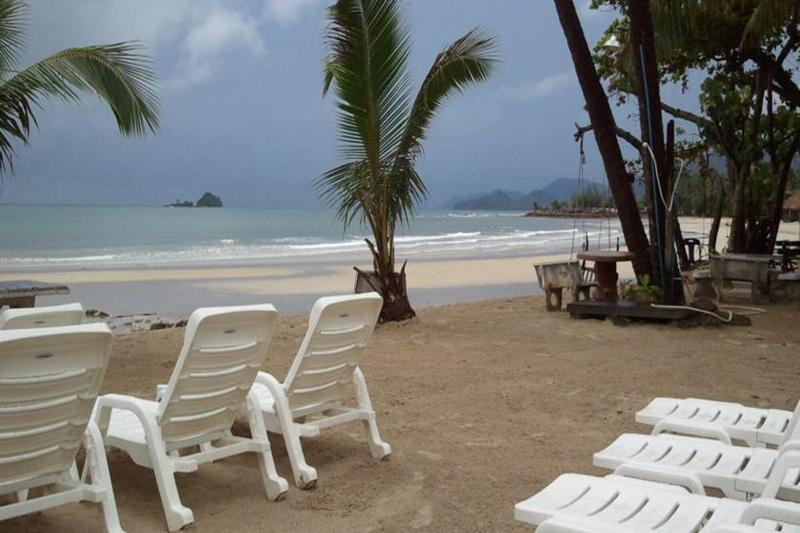 Mam Kai Bae Beach Resort image