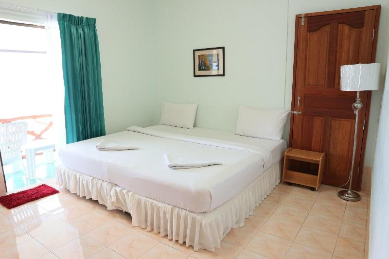 Mam Kai Bae Beach Resort image
