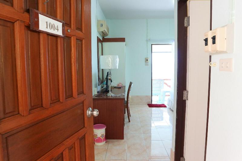 Mam Kai Bae Beach Resort image